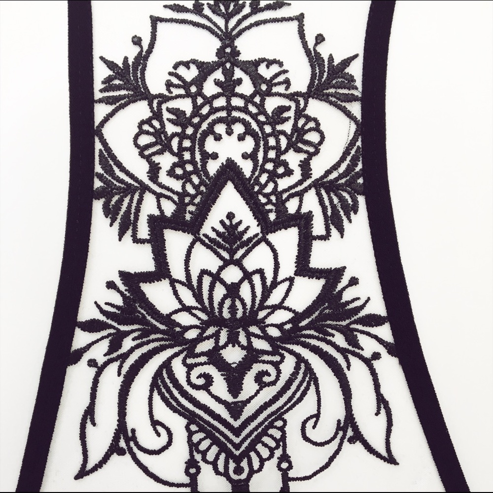 RESTOCKED 🔥 Sheer Mesh Floral Racerback Bralette - Picture 3 of 6